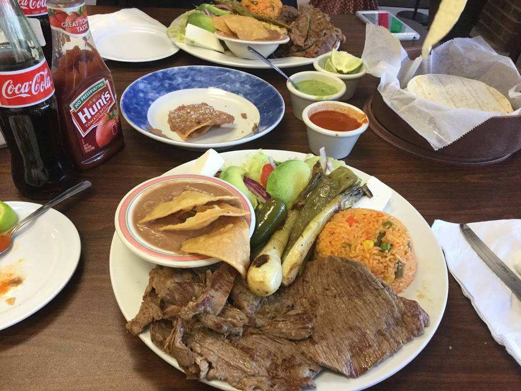 Parrilla La Nueva Fogata | restaurant | 25-27 W White Horse Pike, Berlin, NJ 08009, USA | 8567675060 OR +1 856-767-5060