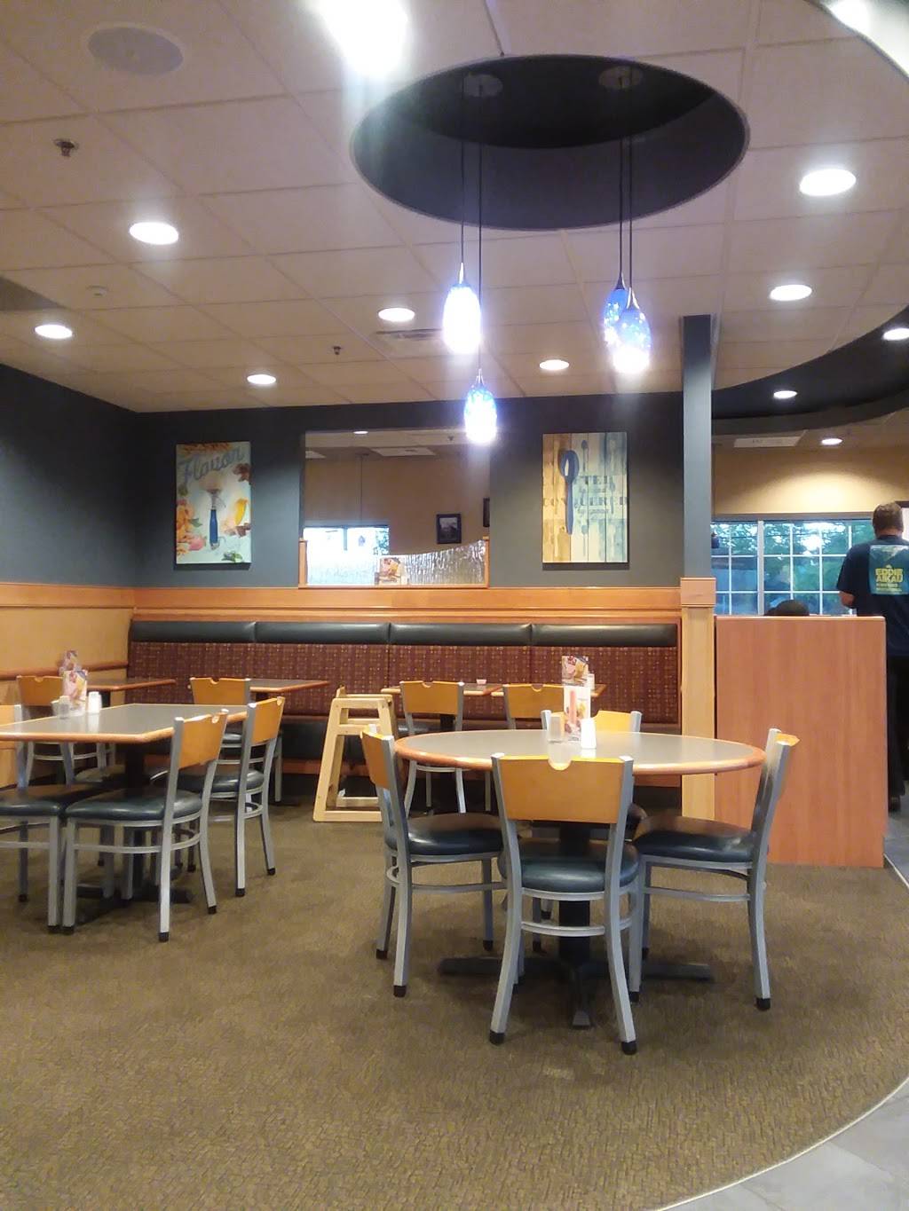 Culvers | restaurant | 3950 Ridge Rd, Highland, IN 46322, USA | 2199347900 OR +1 219-934-7900
