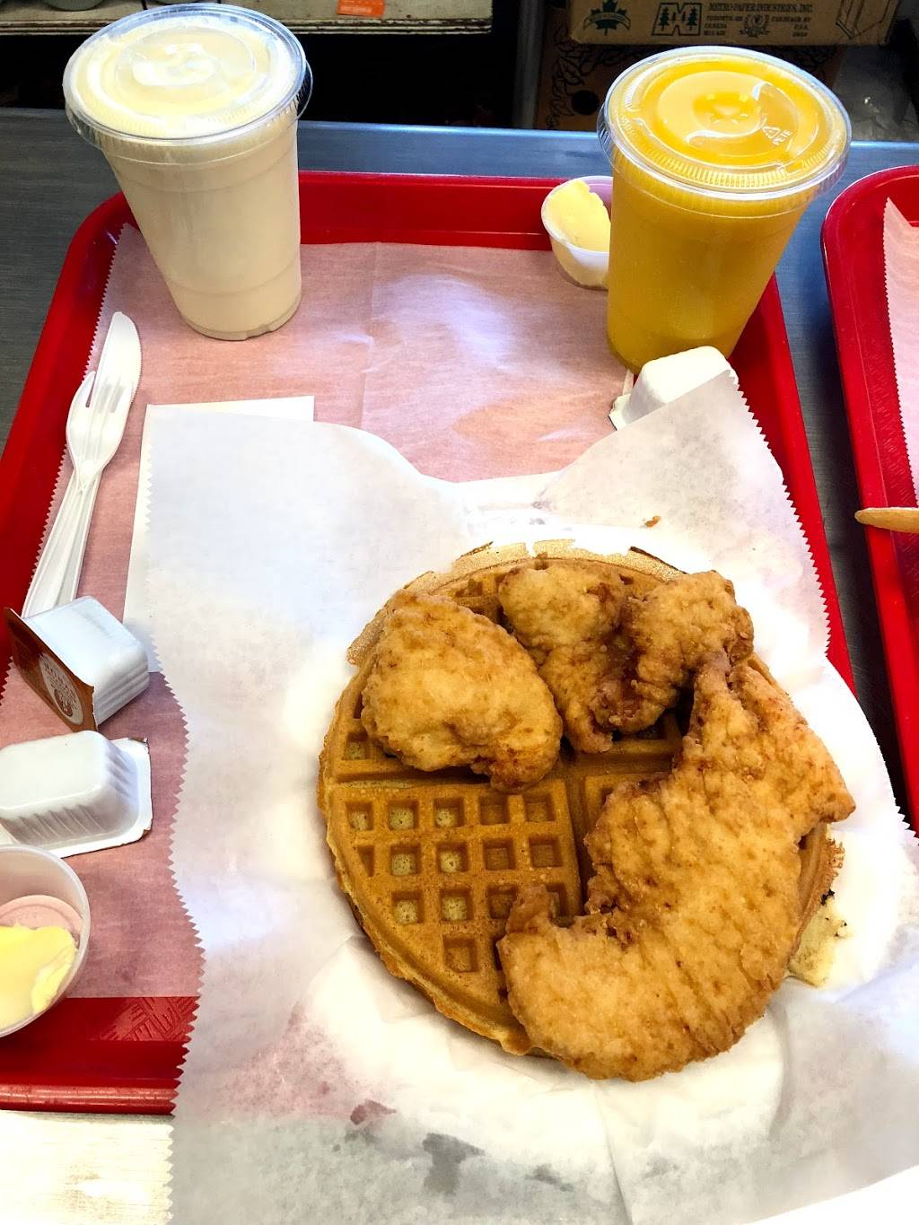 Frankies Hot Dogs | restaurant | Frankies Of, 1151 Boston Post Rd, West Haven, CT 06516, USA | 2039336631 OR +1 203-933-6631