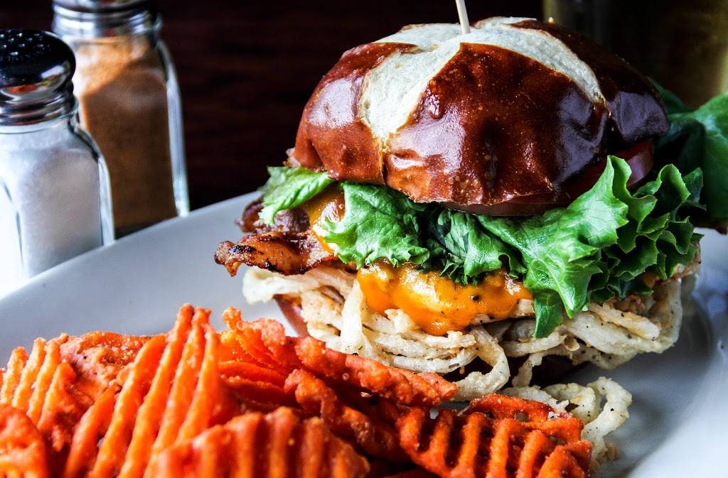 Black Diamond Grill | restaurant | 1485 Peachtree Pkwy, Cumming, GA 30041, USA | 6789654770 OR +1 678-965-4770