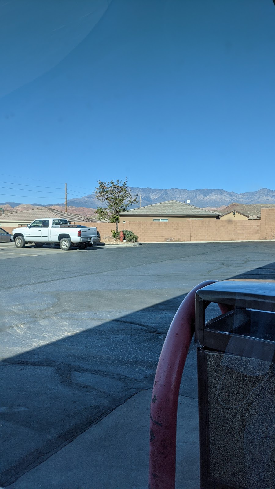 Maverik Adventures First Stop | restaurant | 55 N 3400 W, Hurricane, UT 84737, USA | 4356356838 OR +1 435-635-6838