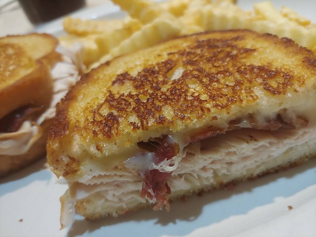 Lilys Cafe | restaurant | 23700 Lyons Ave, Newhall, CA 91321, USA | 6612599656 OR +1 661-259-9656