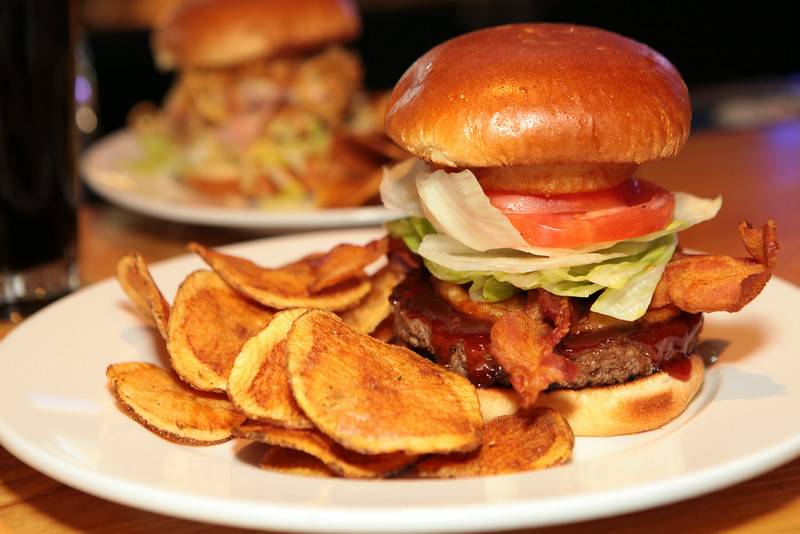 Grand Tavern | restaurant | 3512 Marketplace Cir, Rochester, MI 48309, USA | 2482891350 OR +1 248-289-1350