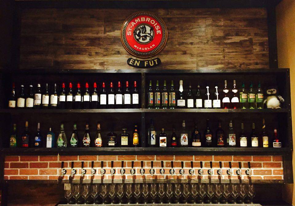 Meule Et Caquelon | restaurant | 74 Boulevard Gréber, Gatineau, QC J8T 3P8, Canada | 8192466962 OR +1 819-246-6962