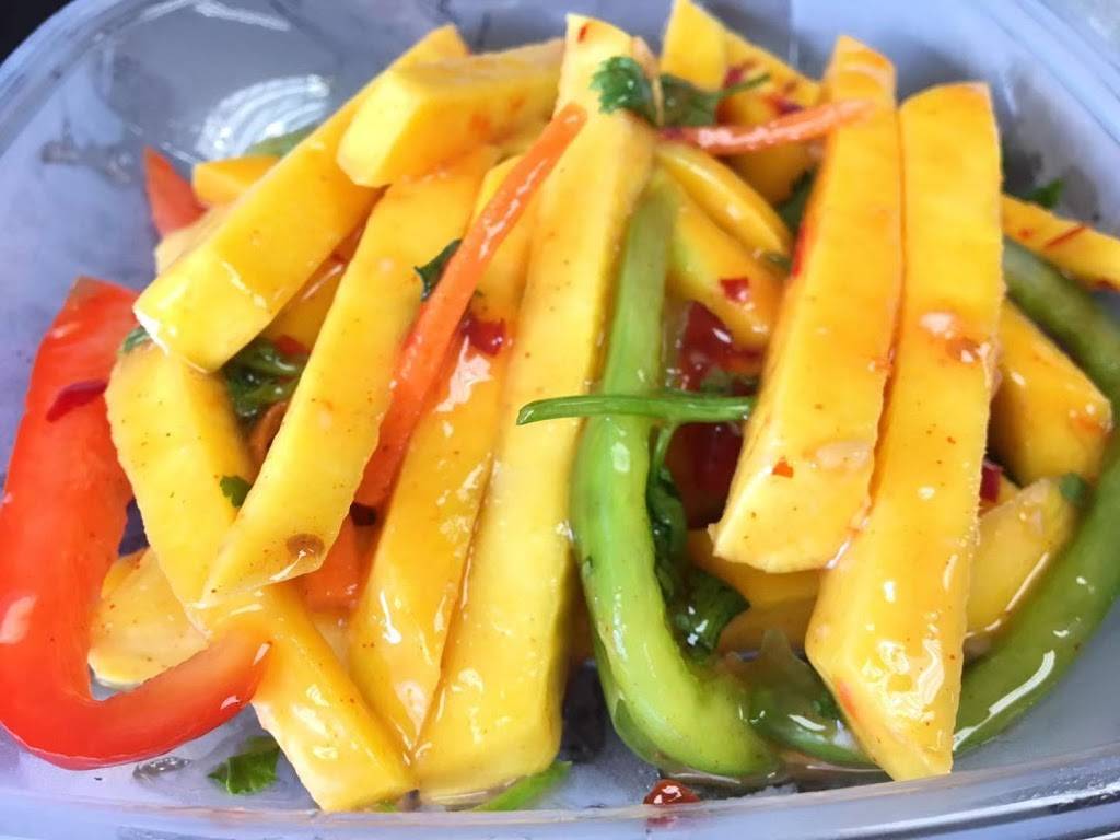 Organique Juice Bar | restaurant | 154 Queen St S #106, Mississauga, ON L5M 2P4, Canada | 9059979177 OR +1 905-997-9177