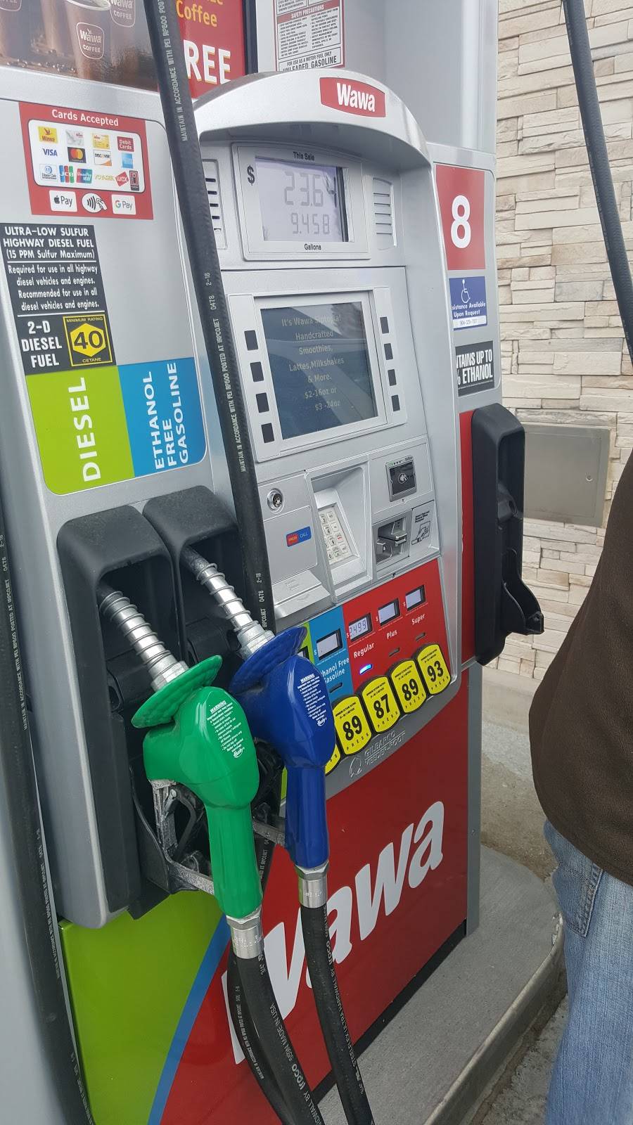 Wawa | cafe | 8251 Old Middleburg Rd S, Jacksonville, FL 32222, USA | 9043297007 OR +1 904-329-7007