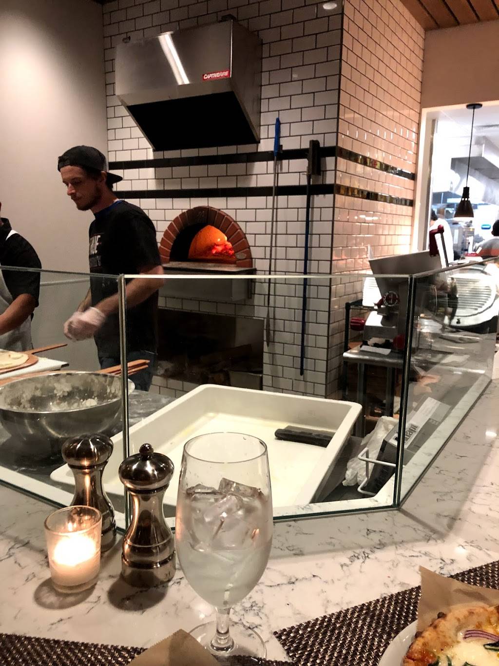 Osteria LuCa | restaurant | 4127 Park Rd, Charlotte, NC 28209, USA | 7049100142 OR +1 704-910-0142