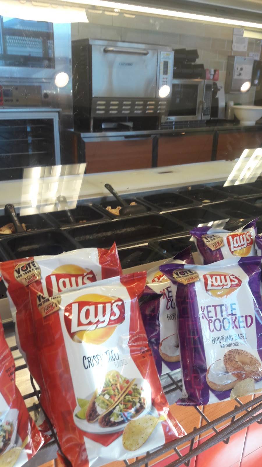 Subway | restaurant | 1199 Yulupa Ave Suite C, Santa Rosa, CA 95405, USA | 7075274040 OR +1 707-527-4040