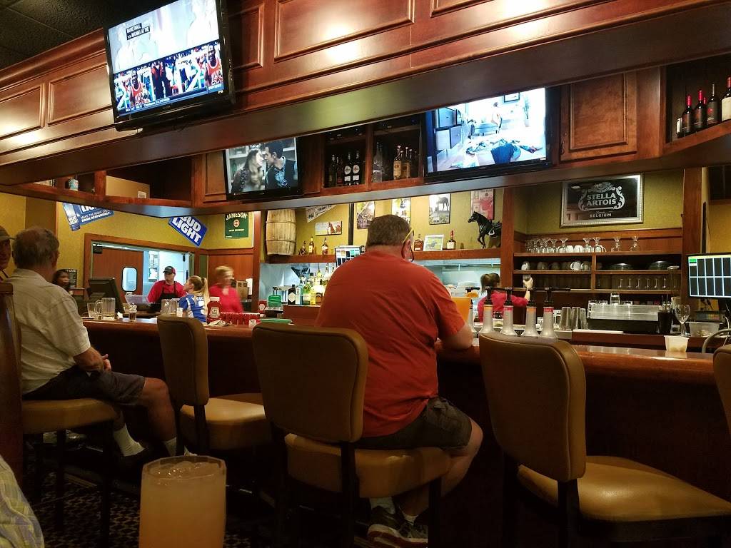 Ruby Tuesday | restaurant | 201 Commerce Dr, Elizabethtown, KY 42701, USA | 2707691513 OR +1 270-769-1513