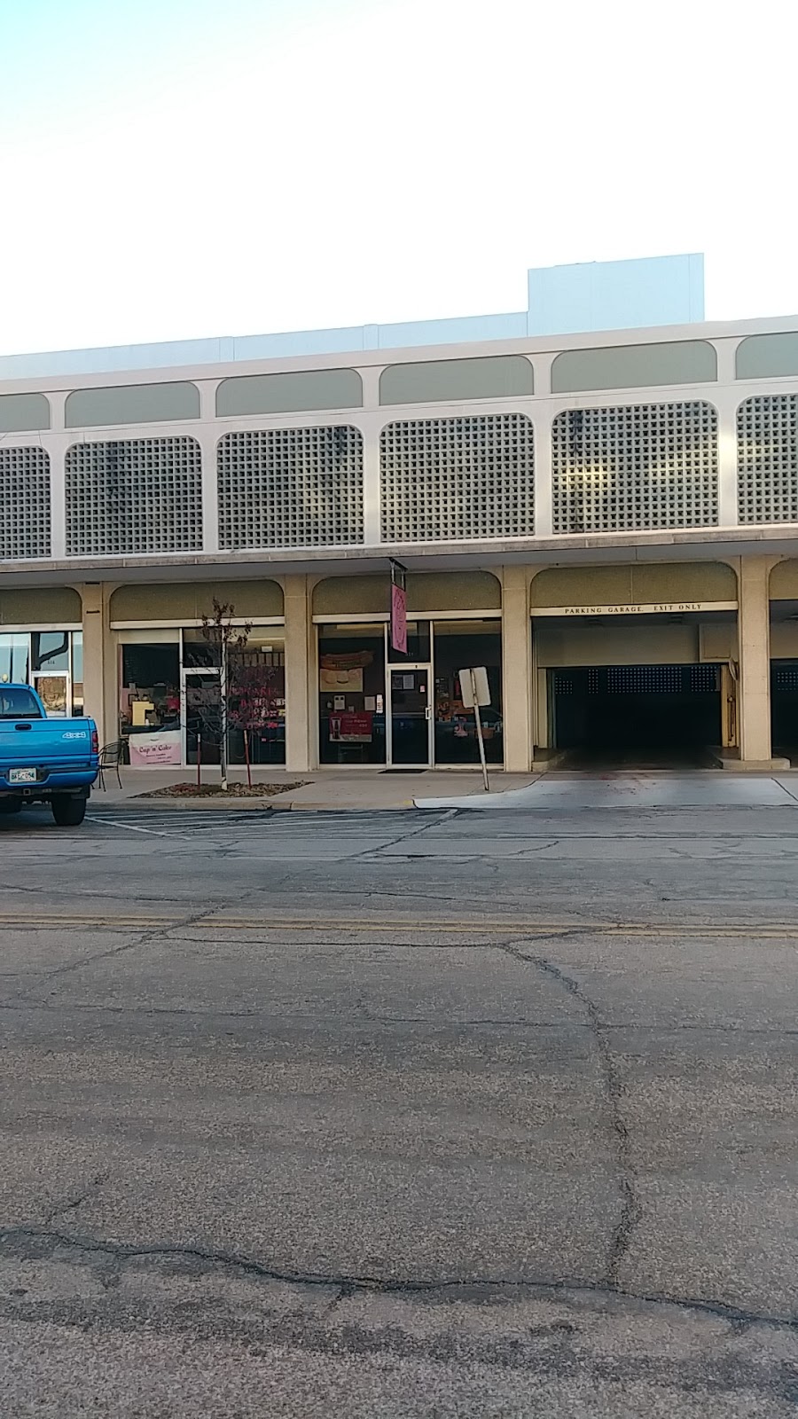 CupnCake Cupcakery | bakery | 518 S Keeler Ave, Bartlesville, OK 74003, USA | 9188152917 OR +1 918-815-2917