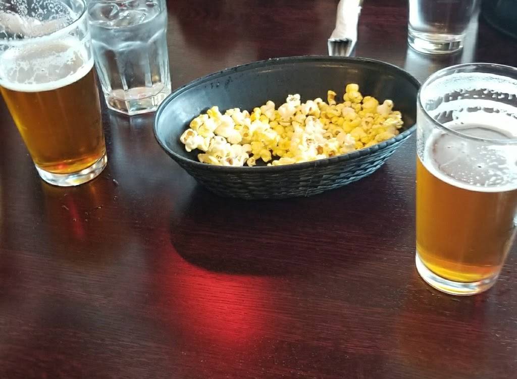 Nortons Restaurant | restaurant | 1905 Sheridan Rd, Highland Park, IL 60035, USA | 8474323287 OR +1 847-432-3287