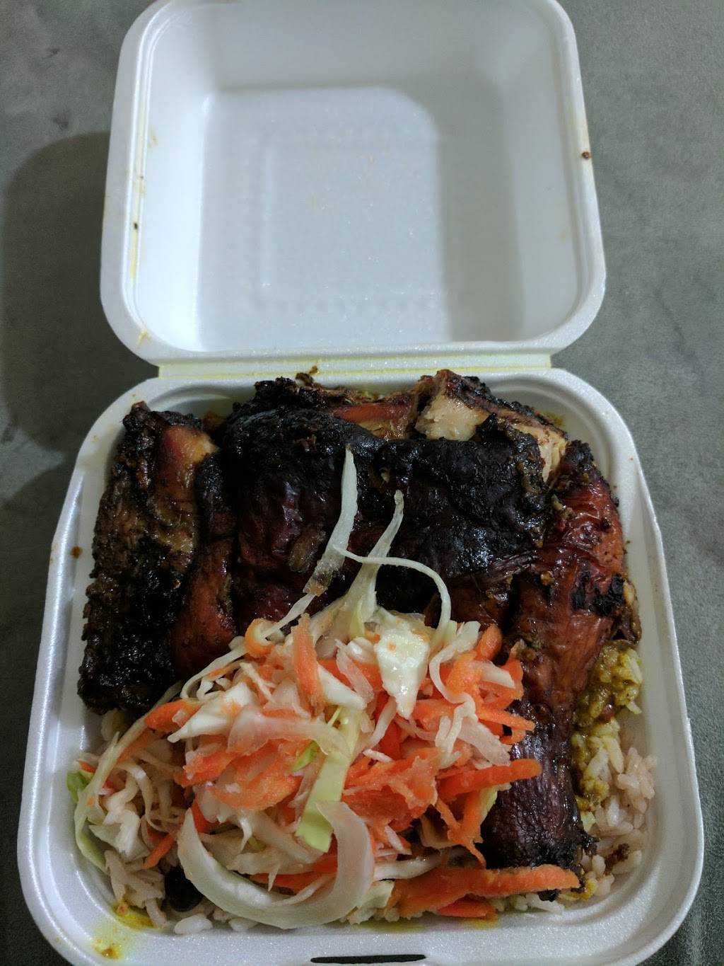 The Jerk Box | restaurant | 1682 Jane St, York, ON M9N 2S2, Canada | 4167925375 OR +1 416-792-5375