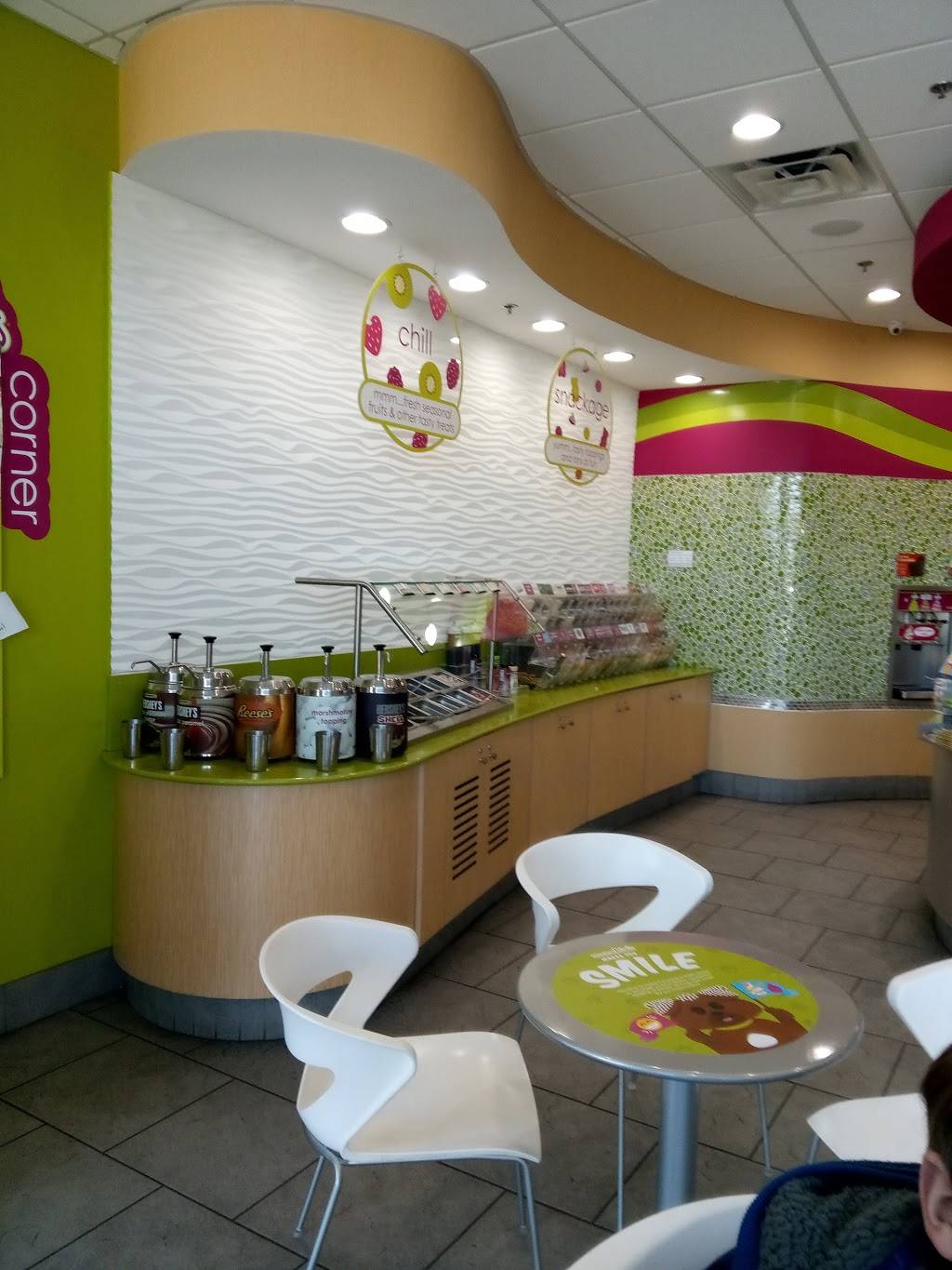 Menchies Frozen Yogurt | bakery | 3267 Hodges Blvd Ste 2, Jacksonville, FL 32224, USA | 9042328234 OR +1 904-232-8234