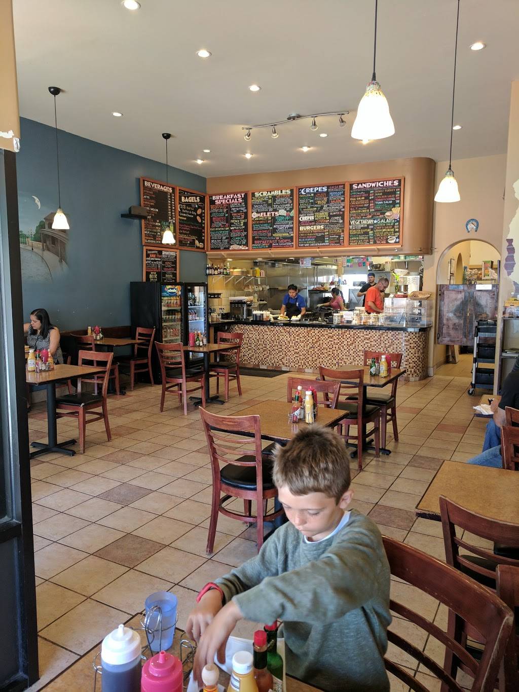 Moonlight Cafe | restaurant | 634 Cortland Ave, San Francisco, CA 94110, USA | 4156476448 OR +1 415-647-6448