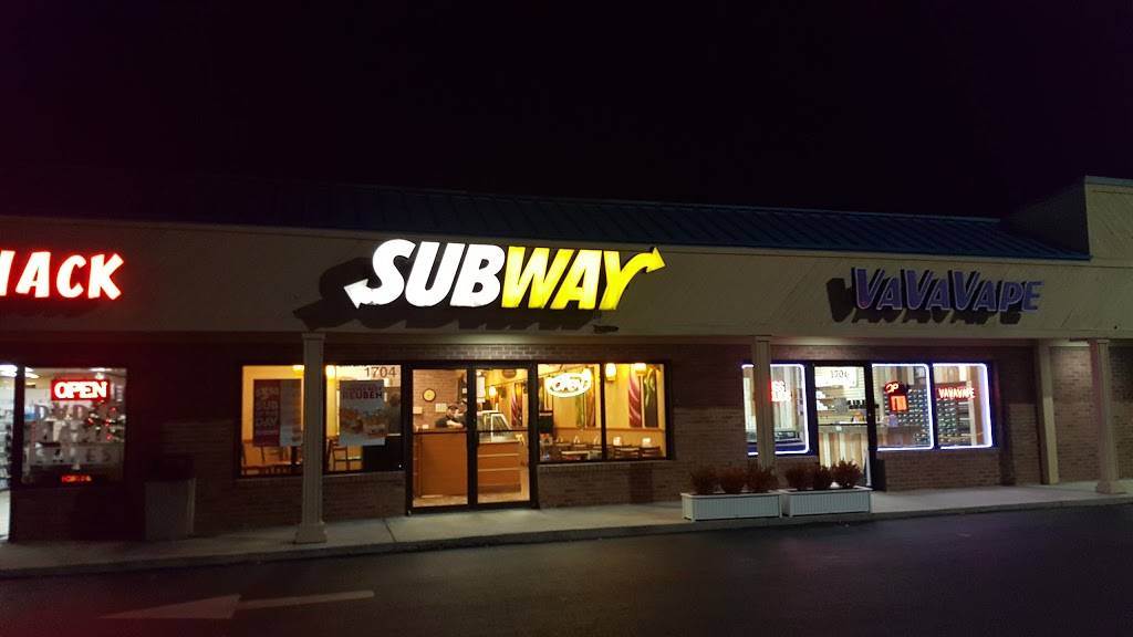 Subway | restaurant | 1704 US-17 BUS, Surfside Beach, SC 29575, USA | 8432389560 OR +1 843-238-9560
