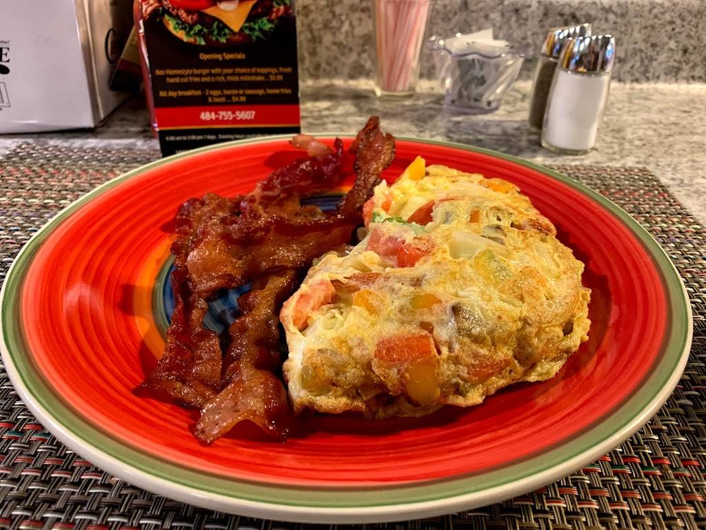 Franklyns Breakfast Burgers & Shakes | restaurant | 1007 Penn St, Reading, PA 19601, USA | 4847555607 OR +1 484-755-5607