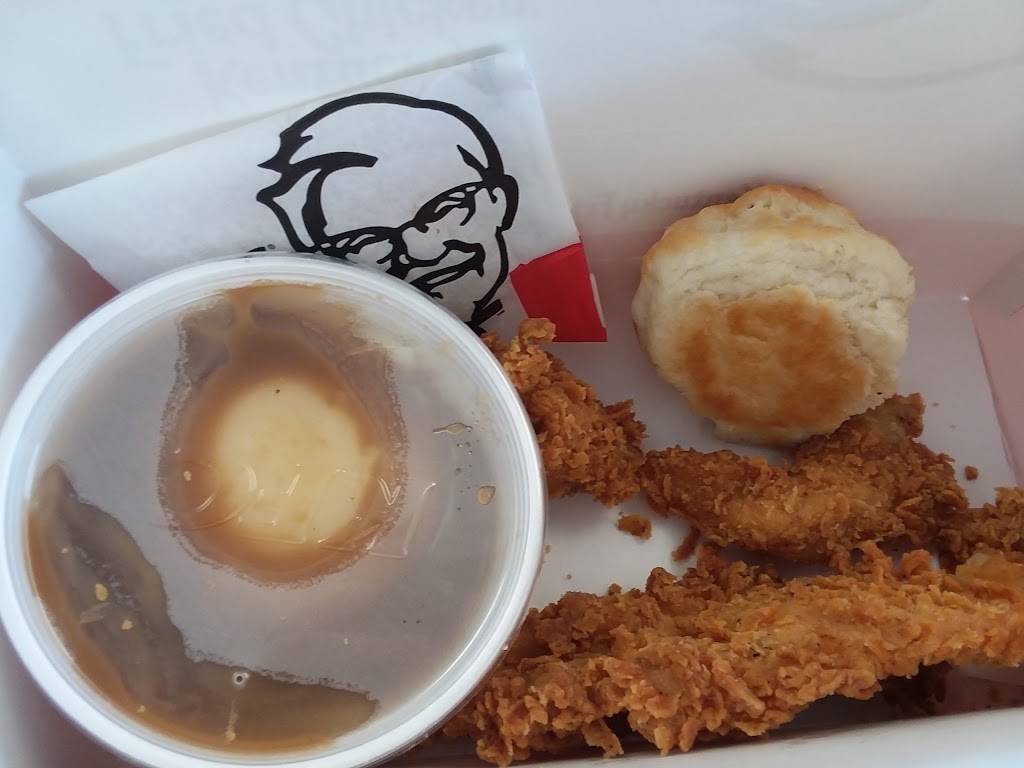 KFC | restaurant | 3212 Clark Ln, Columbia, MO 65202, USA | 5734743000 OR +1 573-474-3000