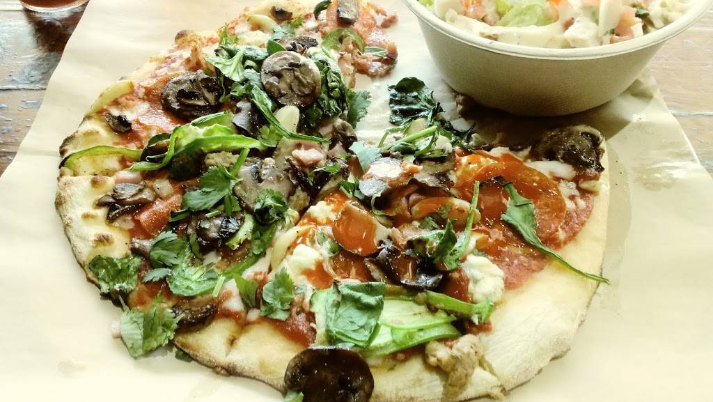 Live Basil Pizza | restaurant | 1011 S Figueroa St, Los Angeles, CA 90015, USA | 2137465483 OR +1 213-746-5483