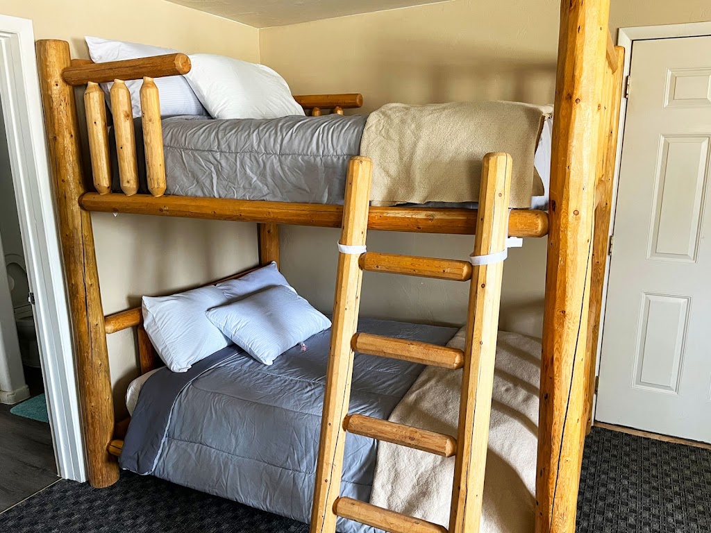 Paiute Trails Inn & Diner | restaurant | 315 N Main St, Marysvale, UT 84750, USA | 4353264414 OR +1 435-326-4414