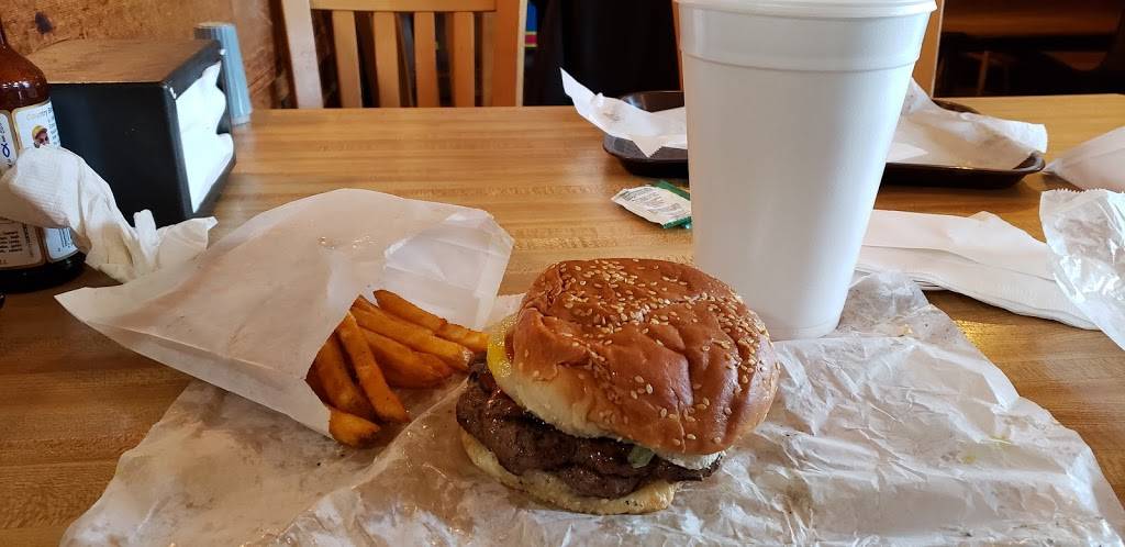 Burger Inn | restaurant | 9680 Main St, Woodstock, GA 30188, USA | 7709261308 OR +1 770-926-1308