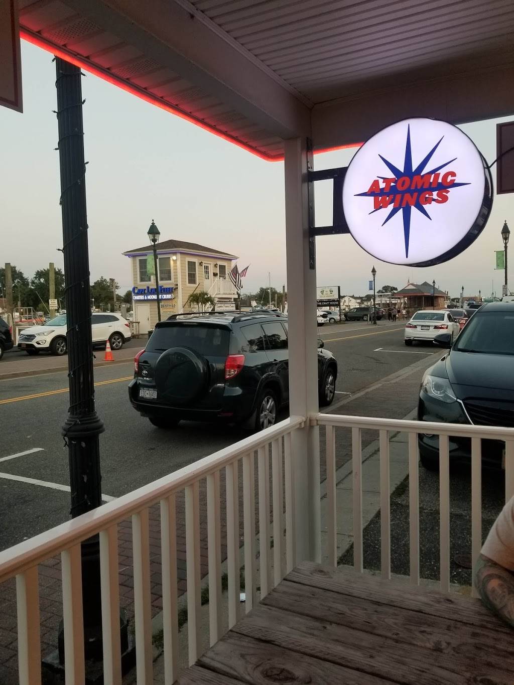 Atomic Wings | restaurant | 28 Woodcleft Ave, Freeport, NY 11520, USA | 5164422000 OR +1 516-442-2000