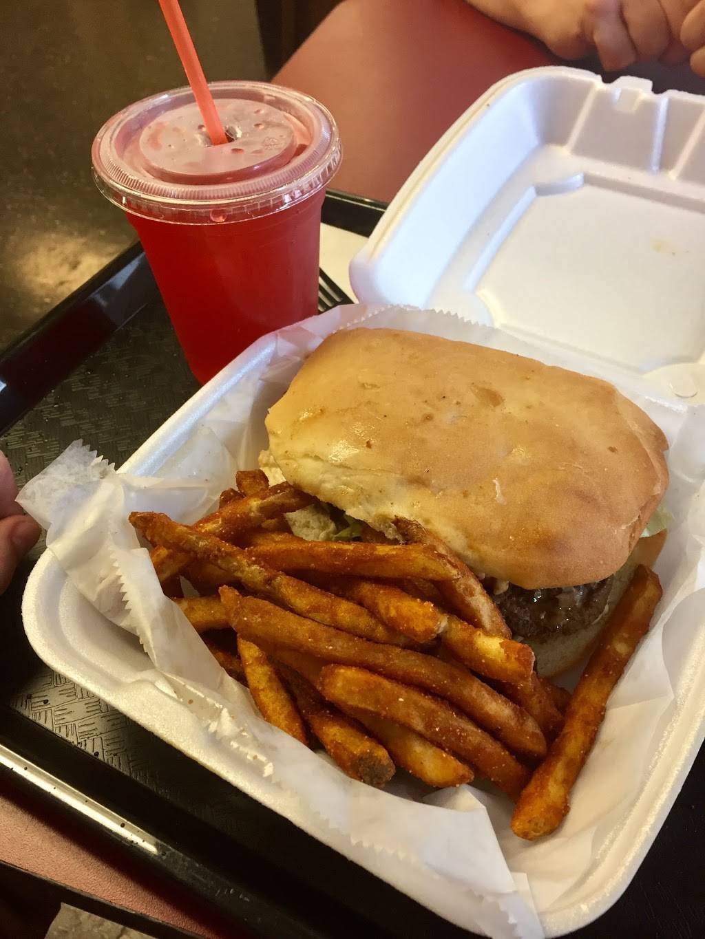 Island Frydays | restaurant | 2826 Vine St, Cincinnati, OH 45219, USA | 5134980680 OR +1 513-498-0680