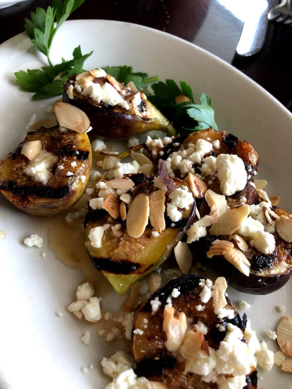 Nonnis Corner Trattoria | cafe | 251 S Broad St, Grove City, PA 16127, USA | 7242644337 OR +1 724-264-4337