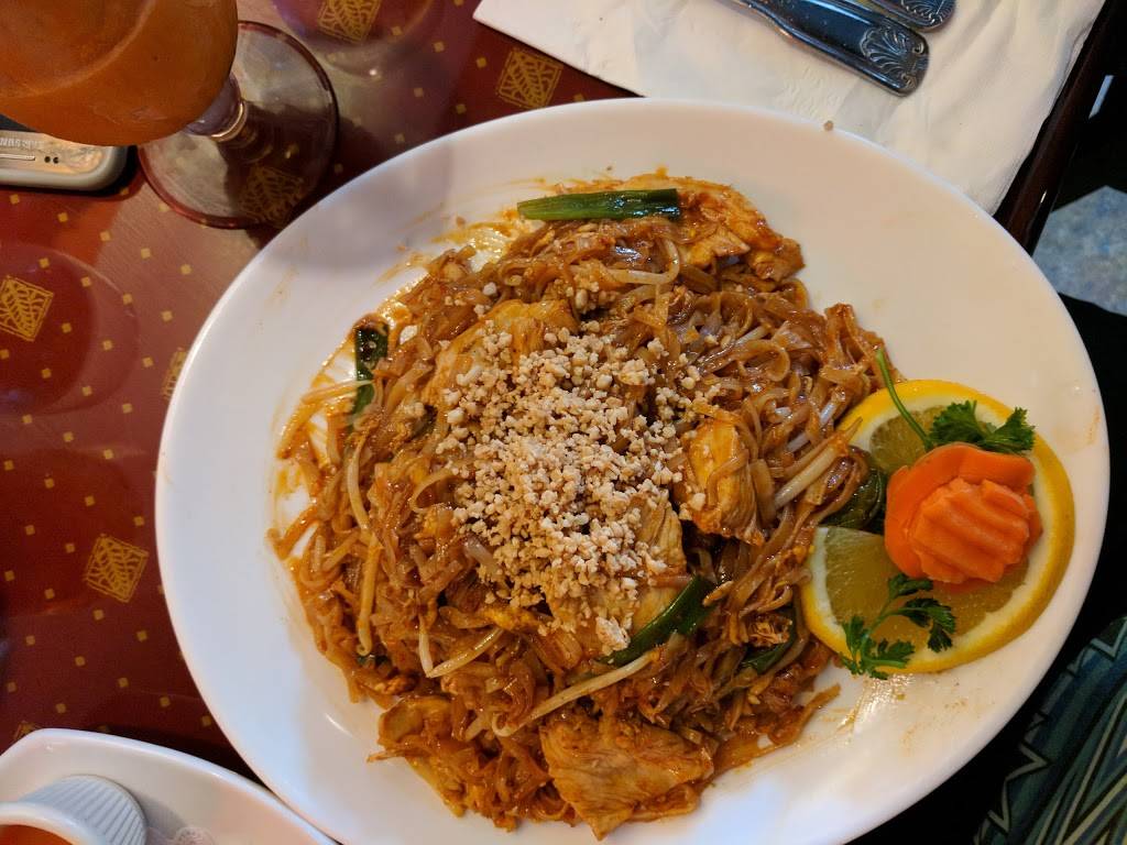 Brown Sugar Thai Cuisine | cafe | 14725 Detroit Avenue, (At Warren Road), Lakewood, OH 44107, USA | 2162211015 OR +1 216-221-1015