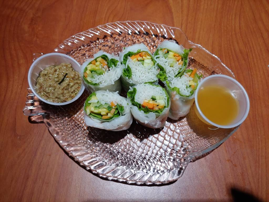 Harbour Delight Thai and Asian Cuisine | restaurant | 268 The Queensway S, Keswick, ON L4P 2P7, Canada | 9055353838 OR +1 905-535-3838