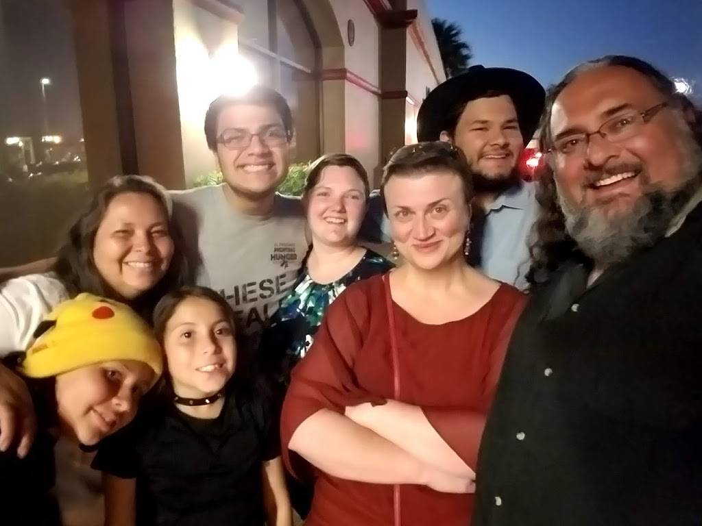 Magnims Restaurant | restaurant | 2027 Airway Blvd, El Paso, TX 79925, USA | 9157784241 OR +1 915-778-4241