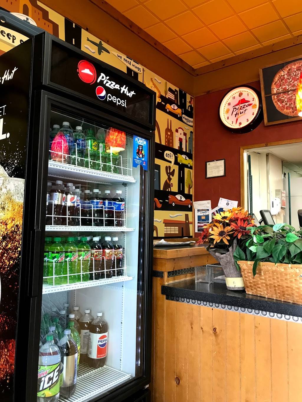 Pizza Hut | restaurant | 3145 E Chandler Blvd, Phoenix, AZ 85048, USA | 4807592428 OR +1 480-759-2428