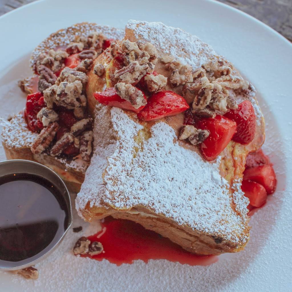 Charcoal Steak House | restaurant | 2980 King St E, Kitchener, ON N2A 1A9, Canada | 5198936570 OR +1 519-893-6570