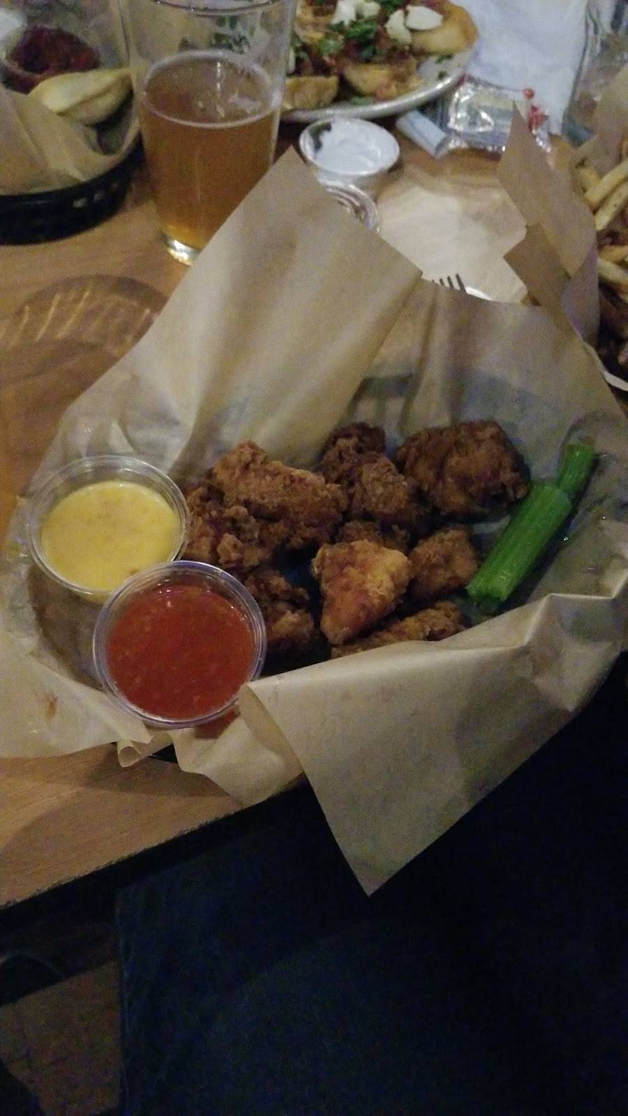 Almost Heaven Bar & Grill | restaurant | 374 High St, Morgantown, WV 26505, USA | 3049437377 OR +1 304-943-7377