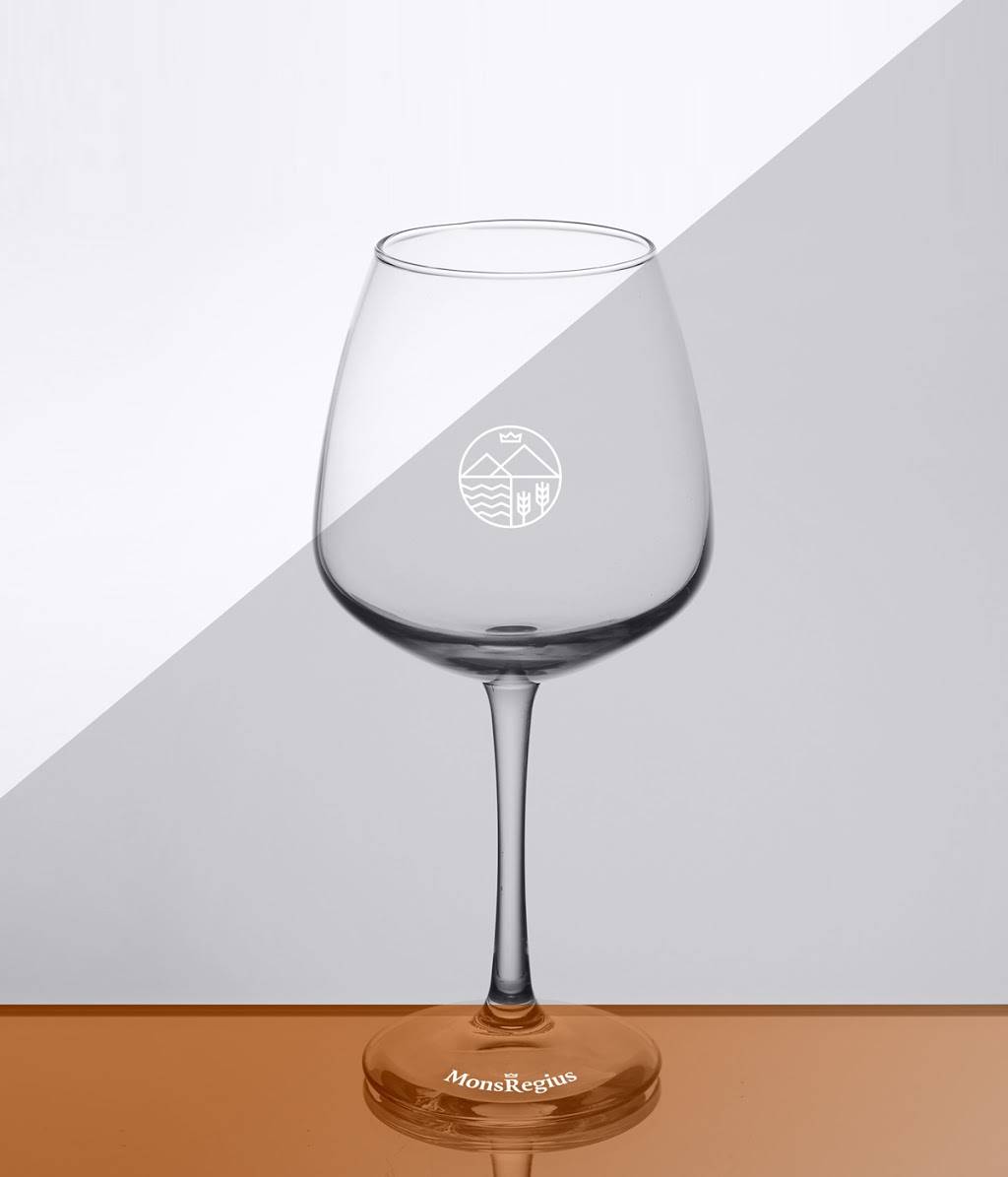 MonsRegius bières artisanales | restaurant | 1750 Rue Marie-Victorin, Saint-Bruno-de-Montarville, QC J3V 6B9, Canada | 5142416844 OR +1 514-241-6844