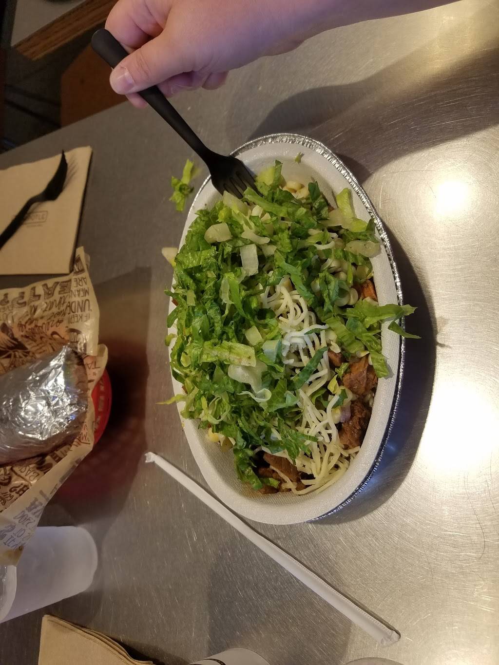 Chipotle Mexican Grill | restaurant | 1042 W Pleasant Valley Rd, Parma, OH 44134, USA | 4408425388 OR +1 440-842-5388