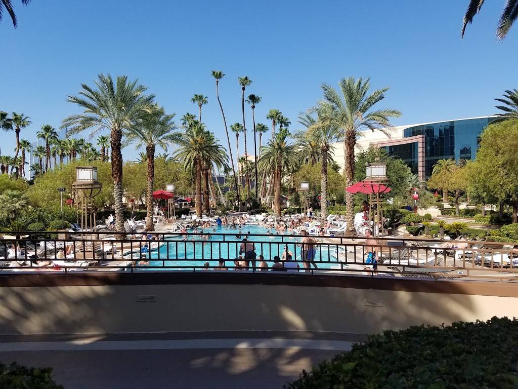 Cabana Grill | restaurant | MGM Grand, 3799 S Las Vegas Blvd, Las Vegas, NV 89109, USA | 7028913400 OR +1 702-891-3400