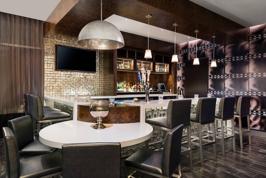 Nineteen26 Bar & Lounge | night club | SpringHill Suites, 549 S San Fernando Blvd, Burbank, CA 91502, USA | 8185242751 OR +1 818-524-2751