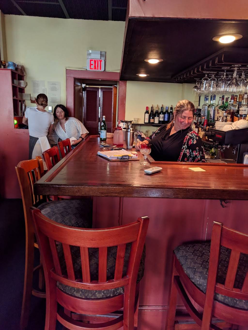 Duckworths Bistrot | restaurant | 197 E Main St, Gloucester, MA 01930, USA | 9782824426 OR +1 978-282-4426