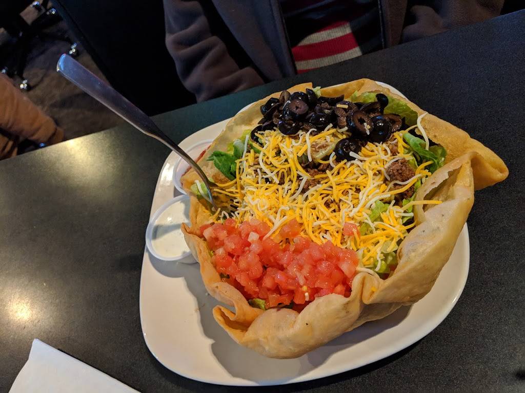 Big Red Restaurant & Sports Bar/Big Red Keno | restaurant | 8100 Cass St, Omaha, NE 68114, USA | 4023909495 OR +1 402-390-9495