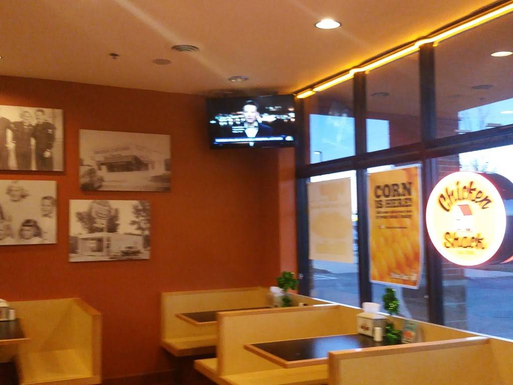 Chicken Shack Macomb Twp. | meal takeaway | 51058 Romeo Plank Rd, Macomb, MI 48042, USA | 5869921813 OR +1 586-992-1813