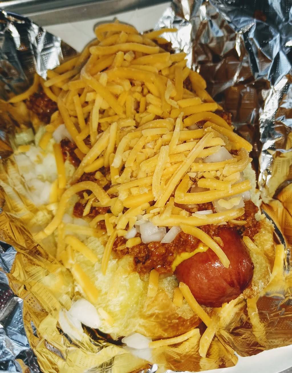 Road Dogs NB | restaurant | 338 Gruene Rd, New Braunfels, TX 78130, USA | 8307087003 OR +1 830-708-7003