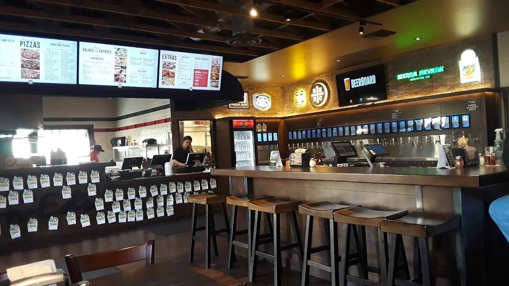 Me-n-Eds On Tap | restaurant | 1247 N. Wishon, Fresno, CA 93728, USA | 5594421247 OR +1 559-442-1247