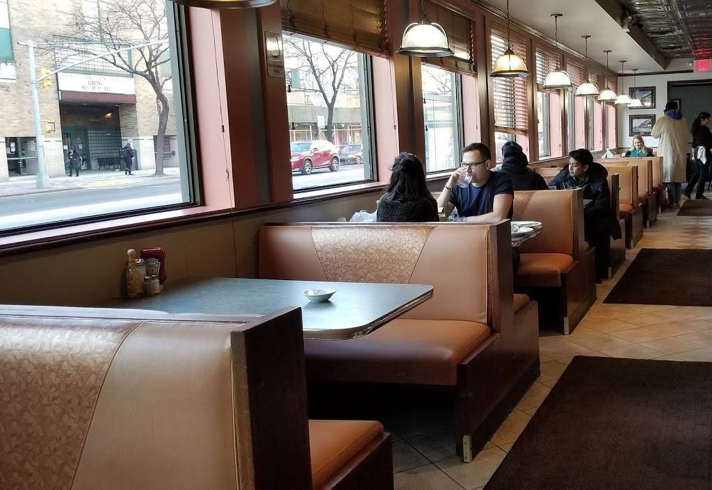 Van Dam Diner | restaurant | 4555 Van Dam St, Long Island City, NY 11101, USA | 7183928371 OR +1 718-392-8371