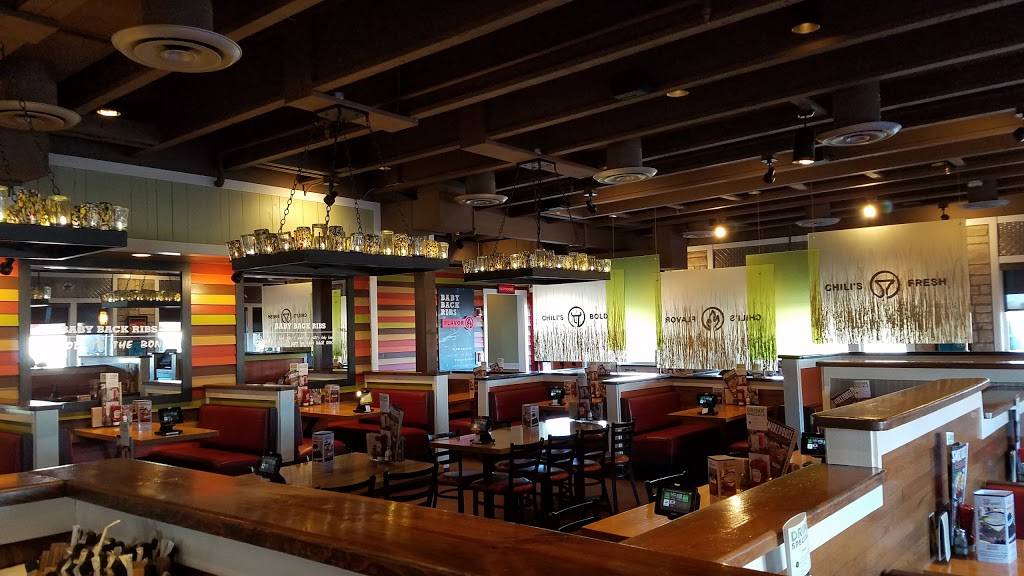 Chilis Grill & Bar | meal takeaway | 7140 Mannheim Rd, Rosemont, IL 60018, USA | 8472989031 OR +1 847-298-9031