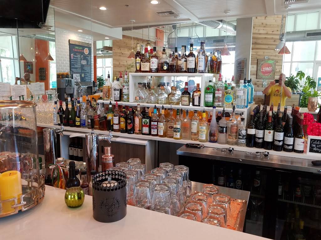 Nikkis Orange Kitchen | restaurant | 1 N Ocean Blvd #102, Pompano Beach, FL 33062, USA | 9545322771 OR +1 954-532-2771