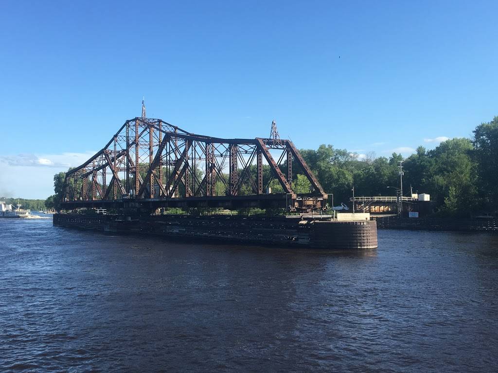 La Crosse Queen Cruises | restaurant | 405 E Veterans Memorial Dr, La Crosse, WI 54601, USA | 6087848523 OR +1 608-784-8523