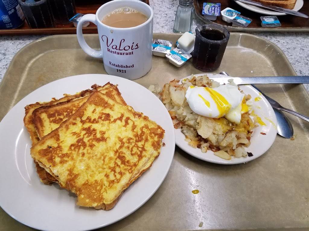 Valois Restaurant | restaurant | 1518 E 53rd St, Chicago, IL 60615, USA | 7736670647 OR +1 773-667-0647