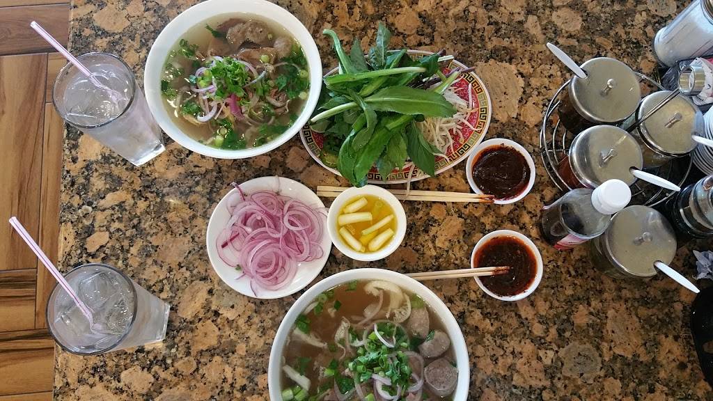Pho Dūng | restaurant | 13211 Bellaire Blvd, Houston, TX 77083, USA | 2815307722 OR +1 281-530-7722