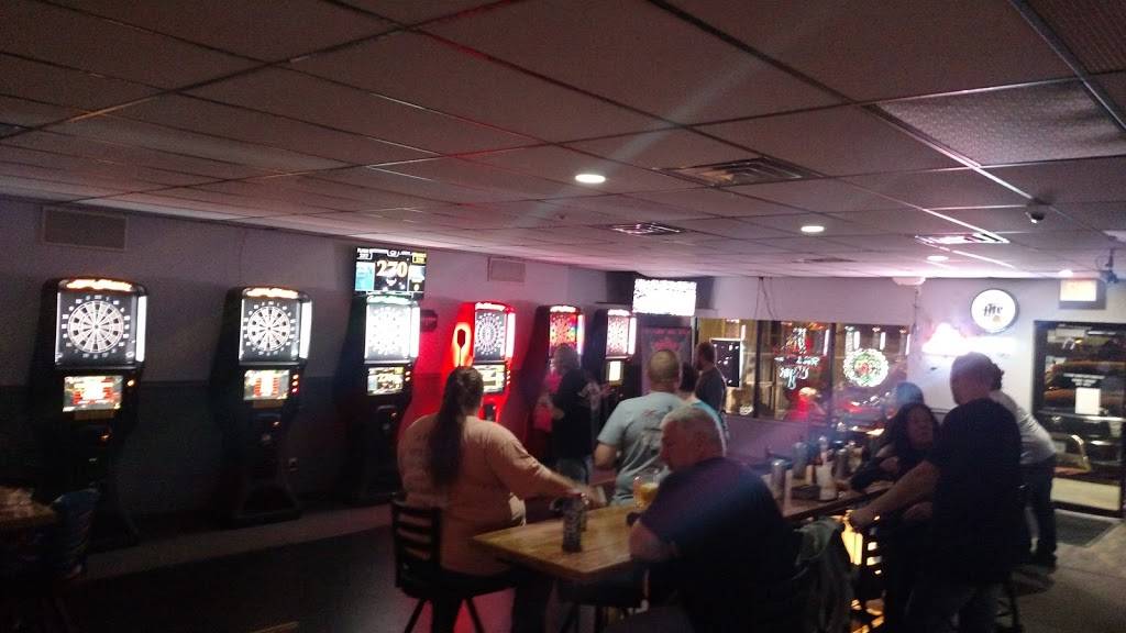 Wicked Rabbit Sports Bar | restaurant | 1101 Army Post Rd, Des Moines, IA 50315, USA | 5154102821 OR +1 515-410-2821