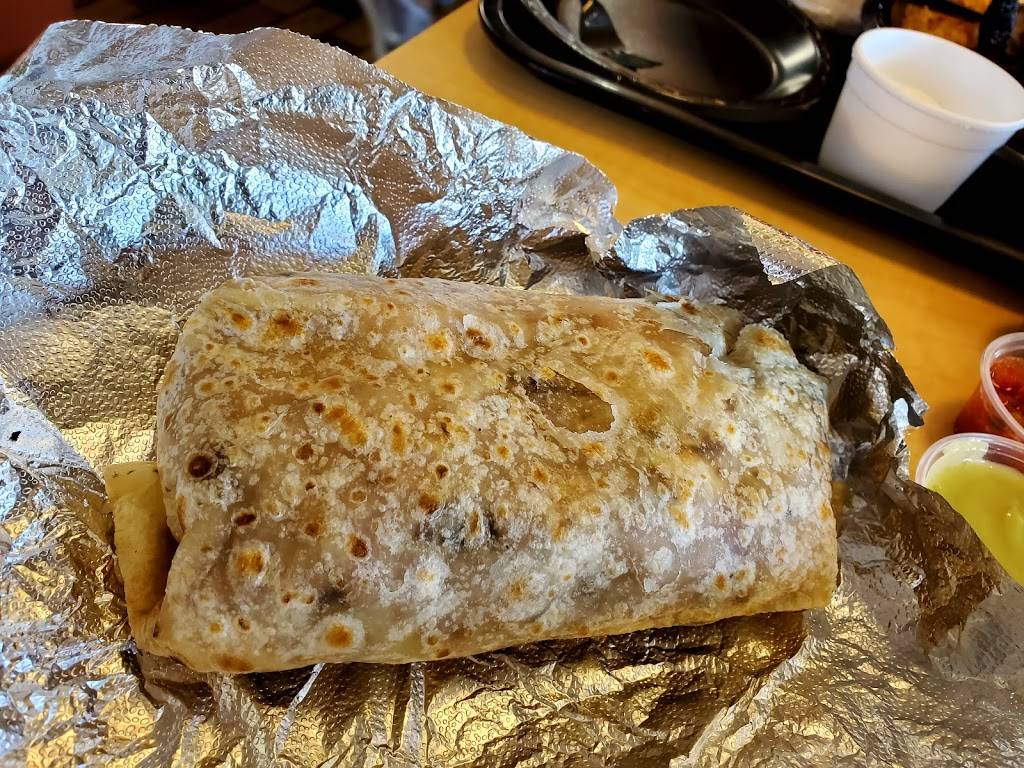 Chickenuevo | restaurant | 4299 W Ina Rd, Tucson, AZ 85741, USA | 5207442228 OR +1 520-744-2228